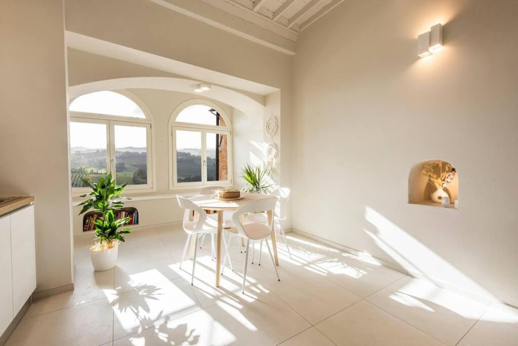 דירות סן מיניאטו Luxurious Couple'S Sanctuary מראה חיצוני תמונה